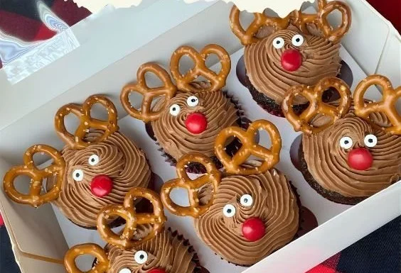 Easy Reindeer Cupcakes