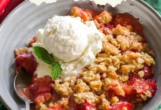 Strawberry Rhubarb Crisp