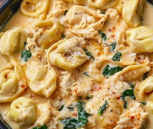 Cozy Weeknight Crockpot Chicken Tortellini