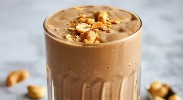 Creamy Peanut Butter Protein Smoothie