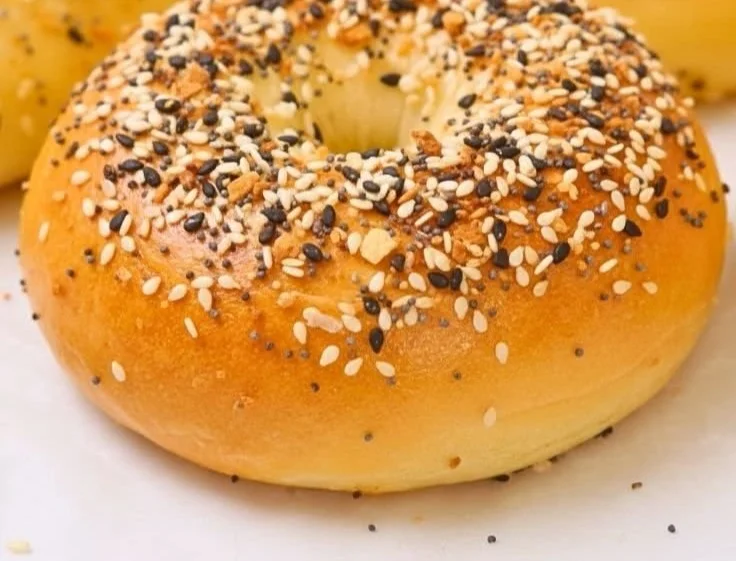 2-Ingredient Greek Yogurt Bagels