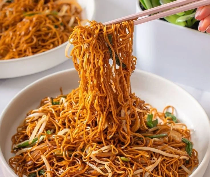 Classic Chinese Stir-Fried Noodles