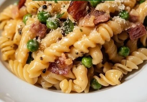 Creamy Pasta with Sweet Peas and Crispy Pancetta