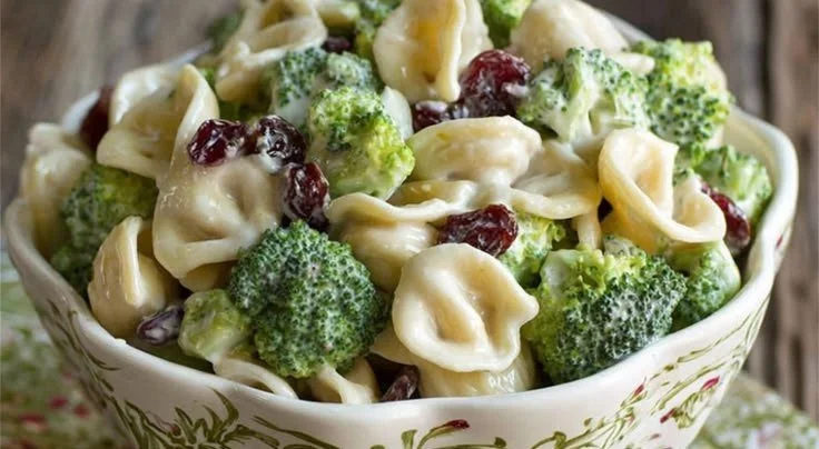 Easy Broccoli Pasta Salad