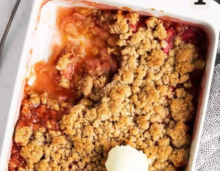 Rhubarb Crisp
