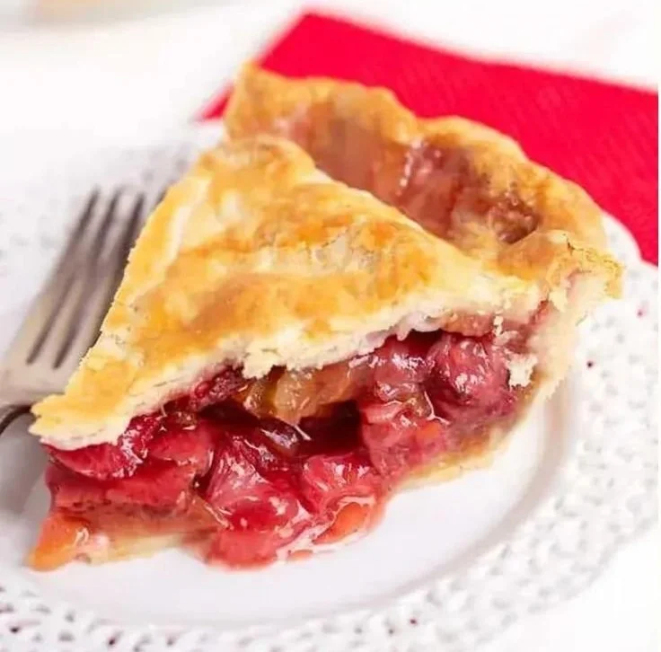 Strawberry Rhubarb Pie