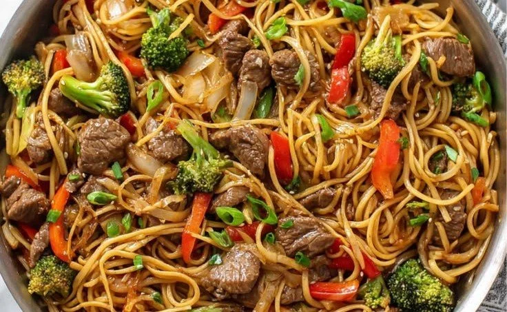Delicious Beef Lo Mein with tender beef, vegetables, and savory sauce