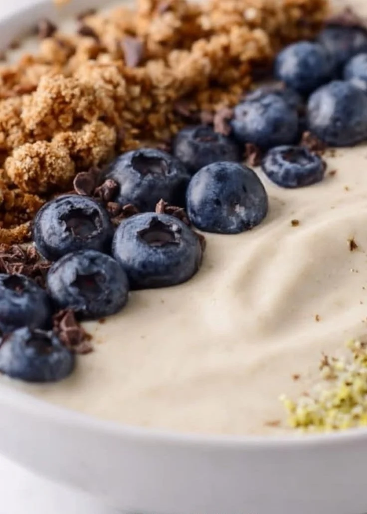 Vanilla Banana Smoothie Bowl