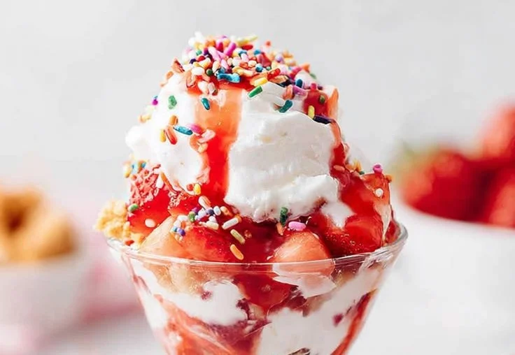 Strawberry Sundae