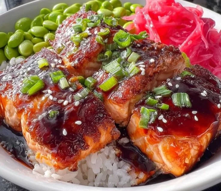 Easy Sheet Pan Teriyaki Salmon Bowls