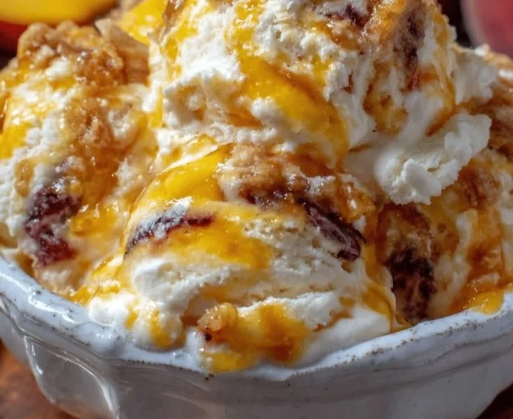 No-Churn Peach Cobbler Ice Cream