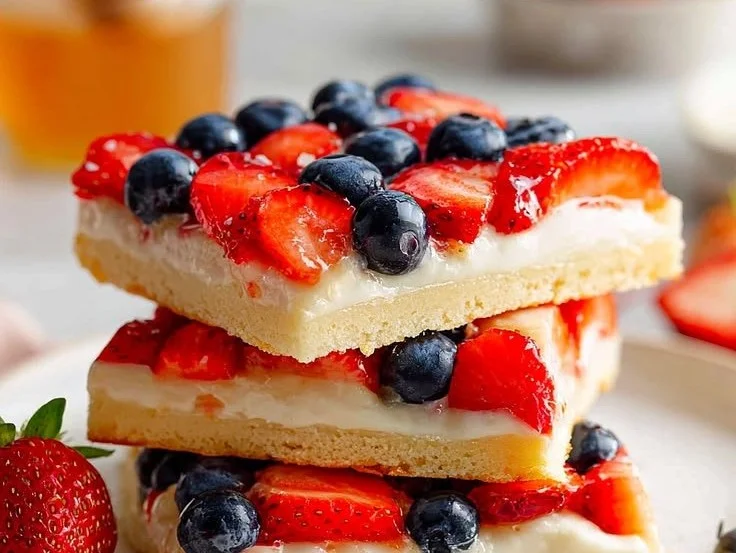 Summer Sheet Pan Fruit Pizza